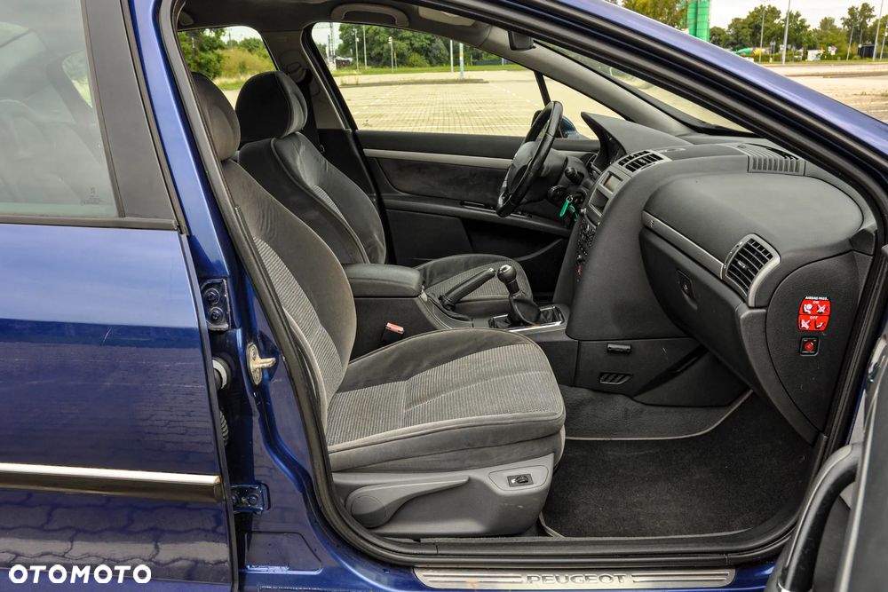 Peugeot 407 - 10