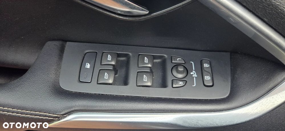 Volvo V40 D2 RDesign - 16