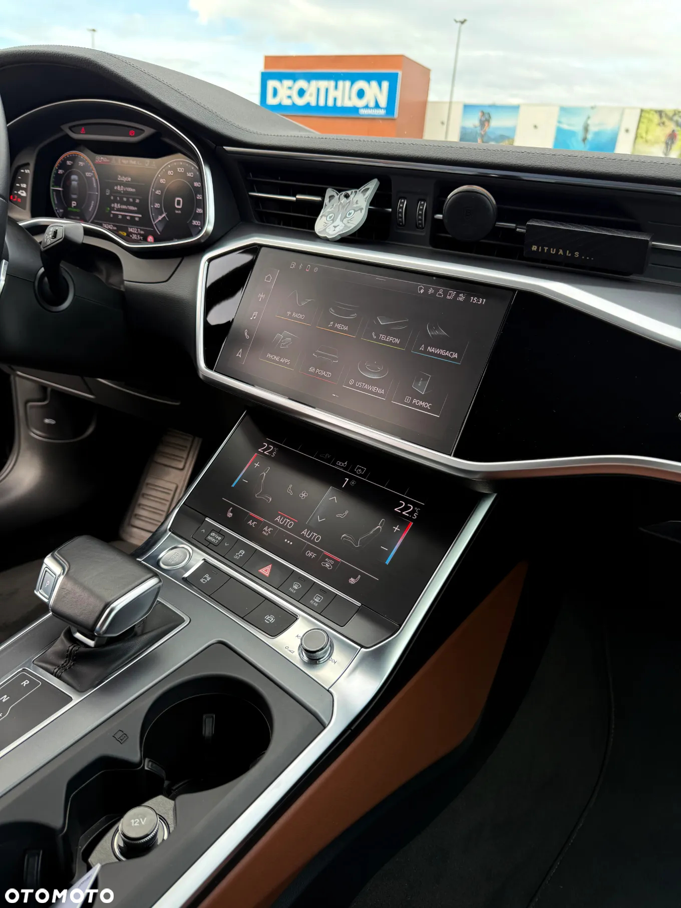 Audi A6 - 12