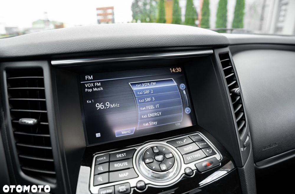 Infiniti QX70 3.0d S - 32