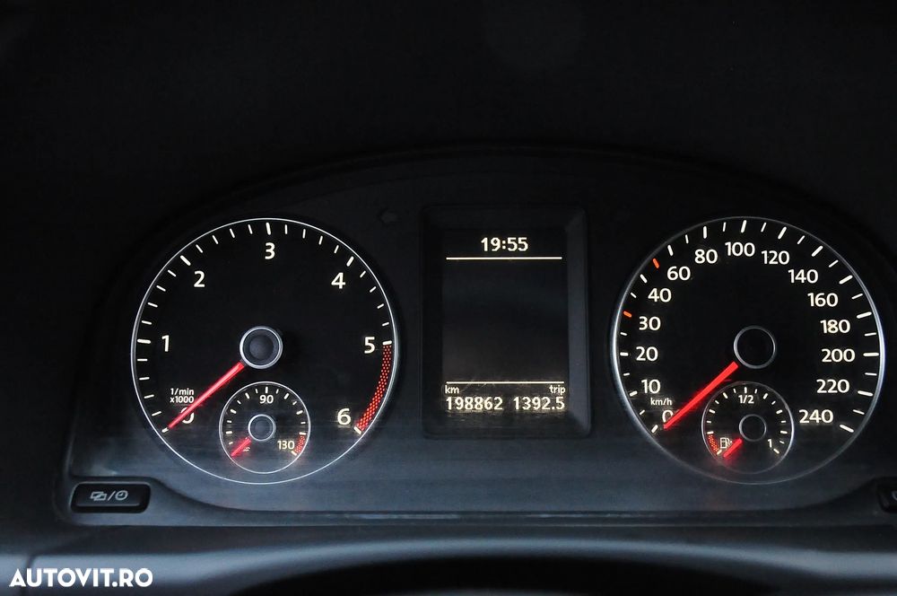 Volkswagen Touran 1.6 TDI Comfortline - 12