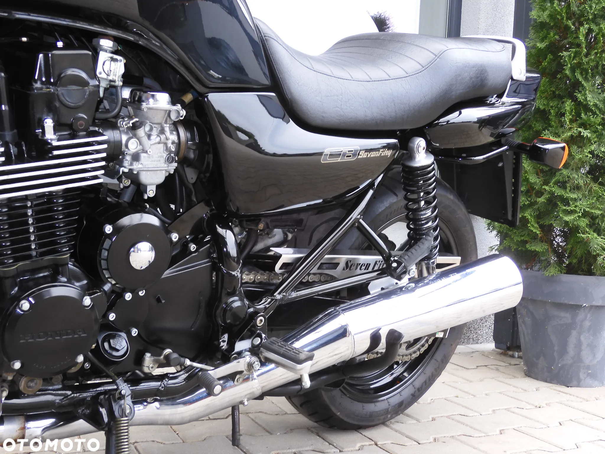 Honda CB - 25