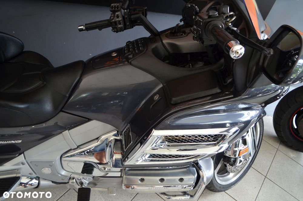 Honda GL - 12