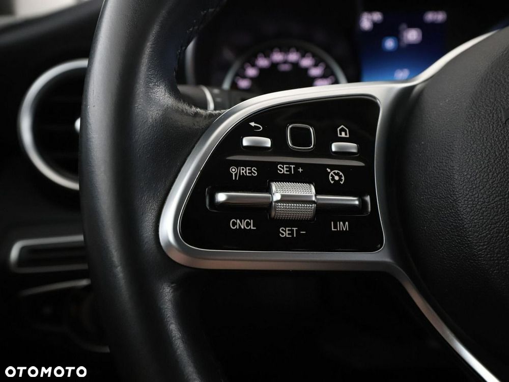 Mercedes-Benz Klasa C 200 9G-TRONIC Avantgarde - 33