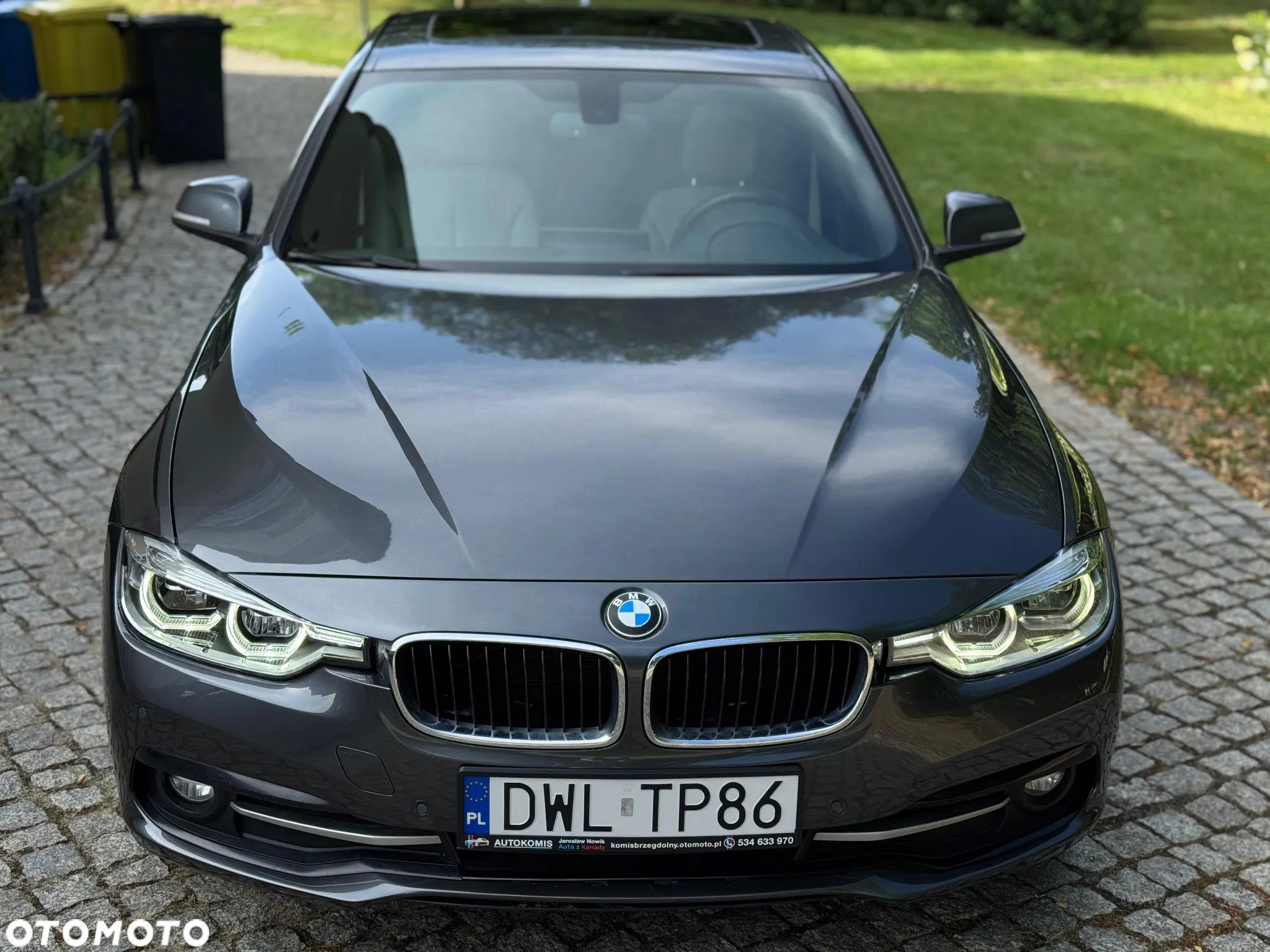 BMW Seria 3 330i - 24