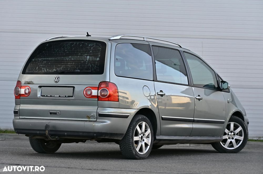Volkswagen Sharan 1.9TDI Trendline - 4