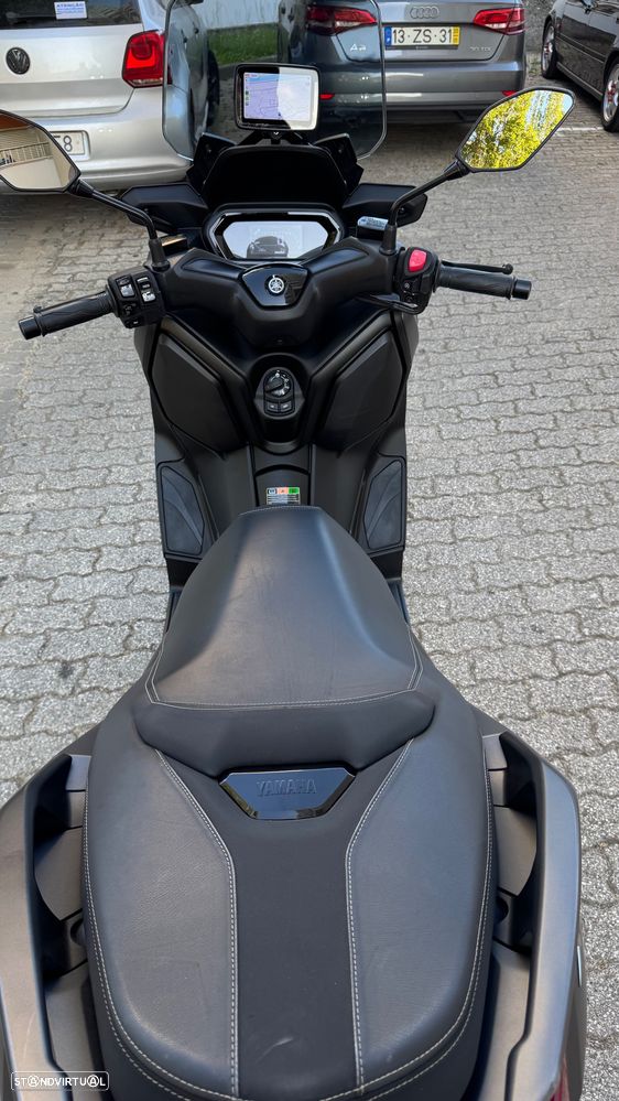 Yamaha X-Max - 5