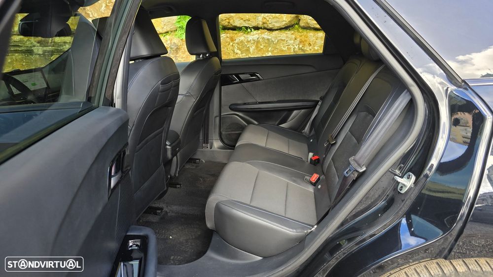 MG MG4 64 kWh Luxury - 52