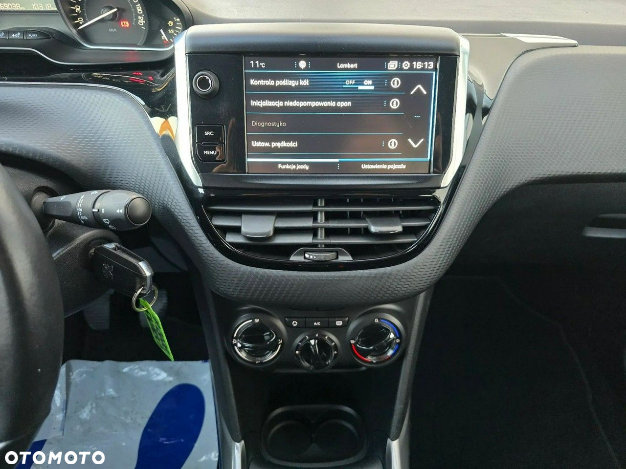 Peugeot 2008 1.2 Pure Tech Style - 19