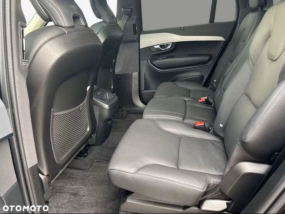 Volvo XC 90 - 37