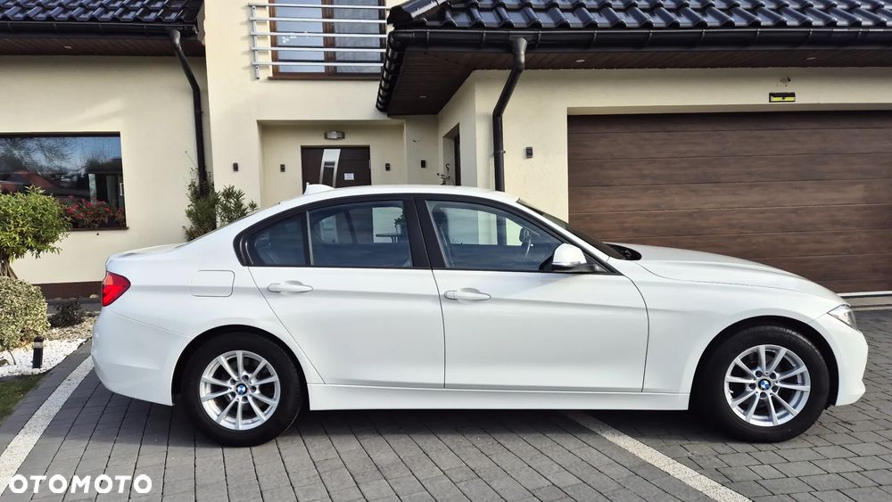 BMW Seria 3 318i Luxury Line - 5