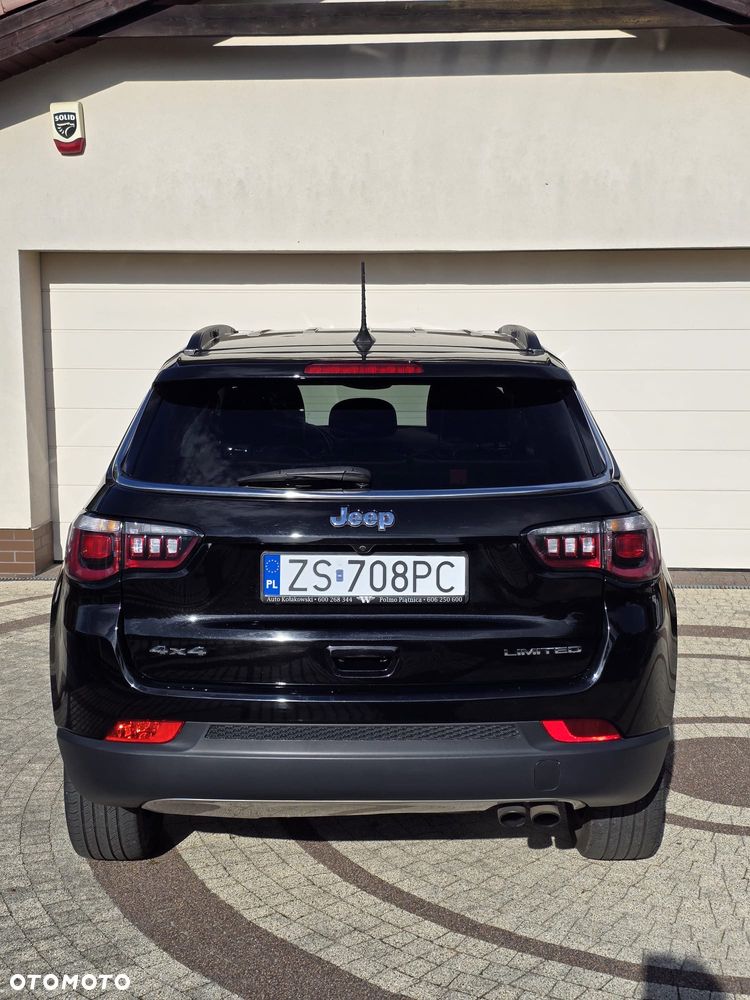 Jeep Compass - 24