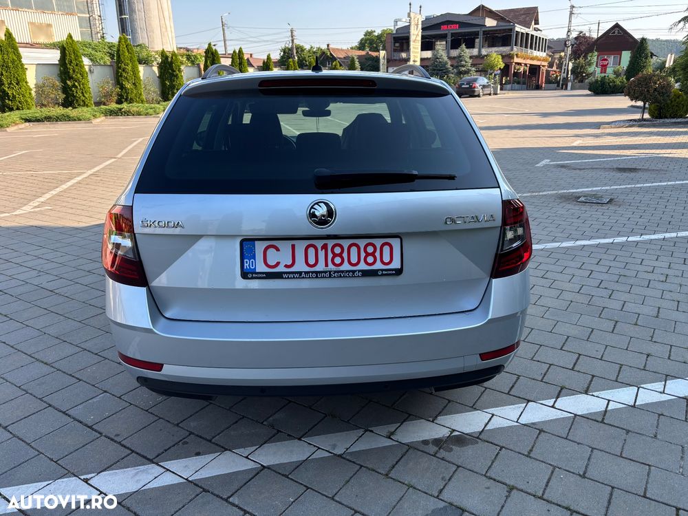 Skoda Octavia 2.0 TDI STYLE DSG - 5