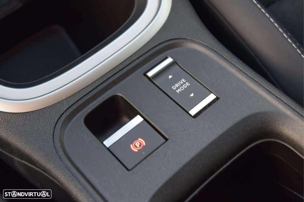 Jeep Avenger 54 kWh Summit - 29