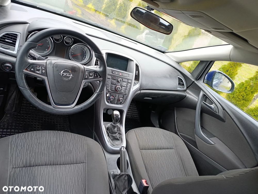 Opel Astra 1.6 CDTI Essentia - 13