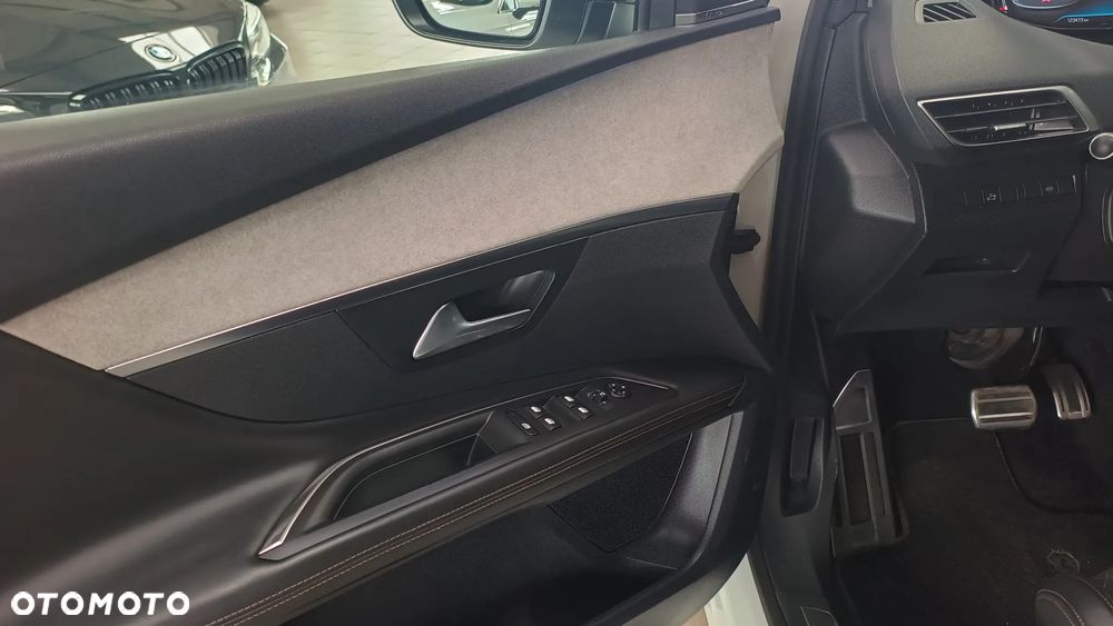 Peugeot 3008 2.0 BlueHDi GT S&S EAT8 - 24