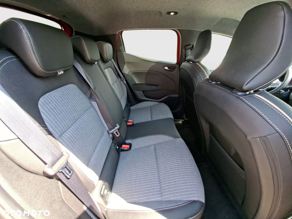 Renault Clio - 24