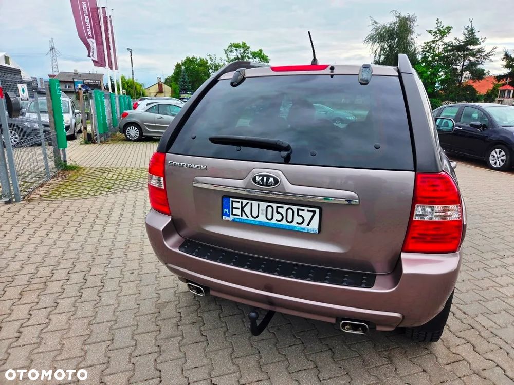 Kia Sportage 2.0 CRDI 2WD Cup - 11