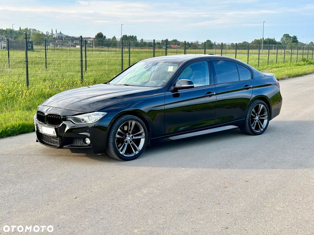 BMW Seria 3 330d M Sport - 3