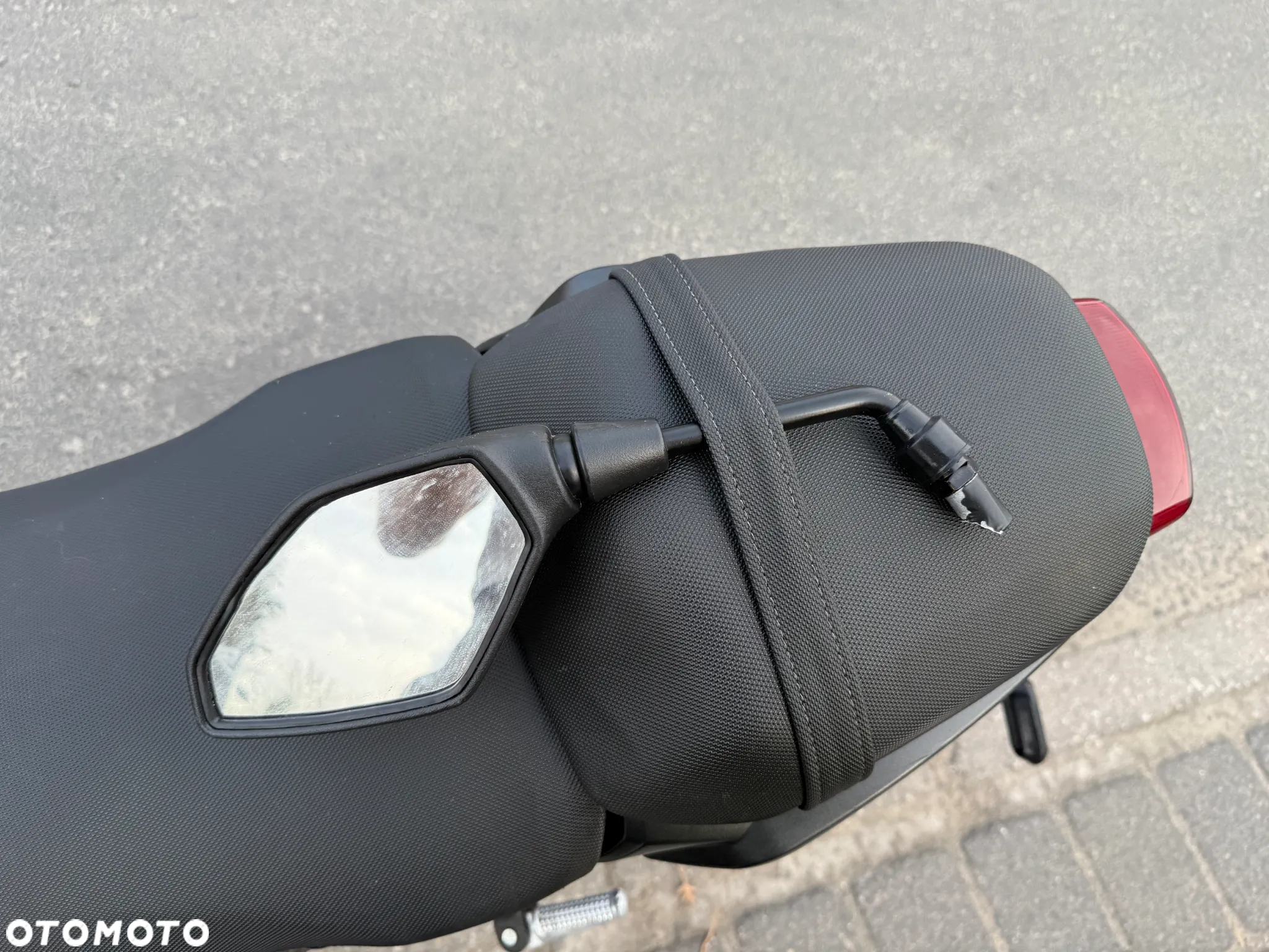 VOGE 300AC - 19