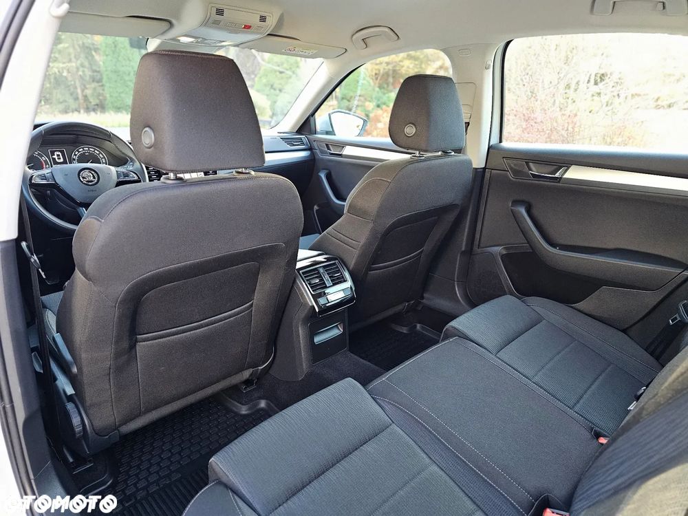 Skoda Superb 1.5 TSI Ambition - 31