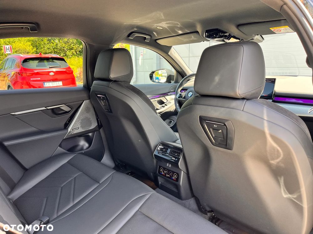 BMW Seria 5 520d mHEV M Sport - 28