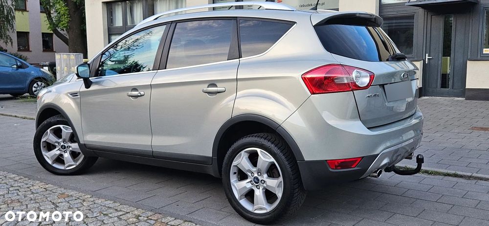 Ford Kuga 2.0 TDCi 4x4 Titanium - 36