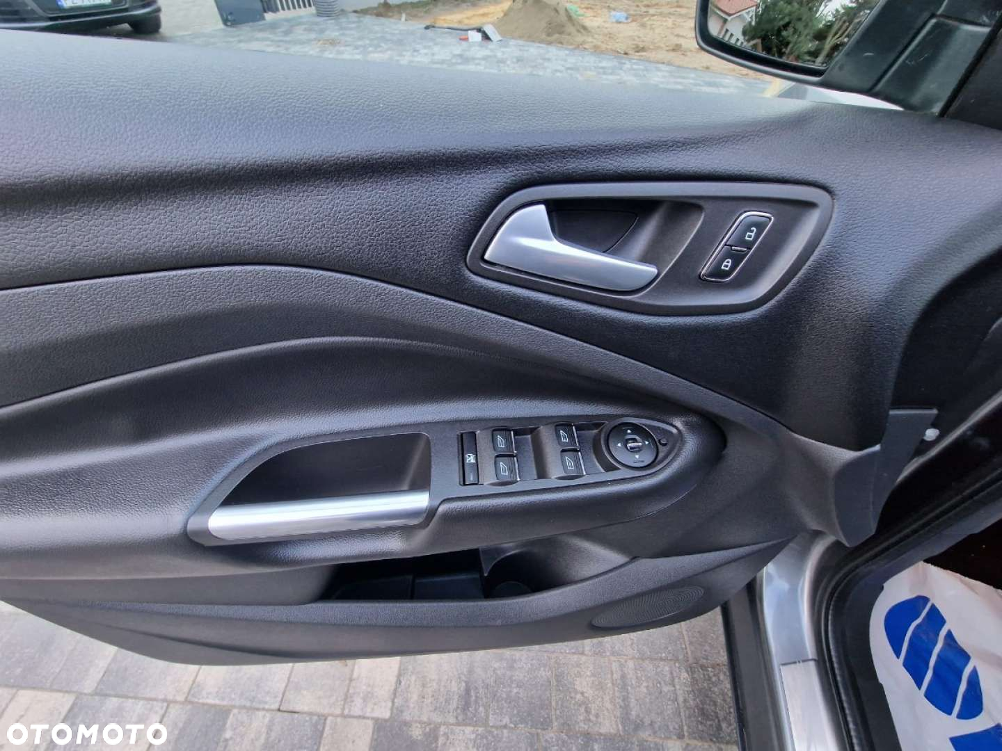 Ford Kuga - 27