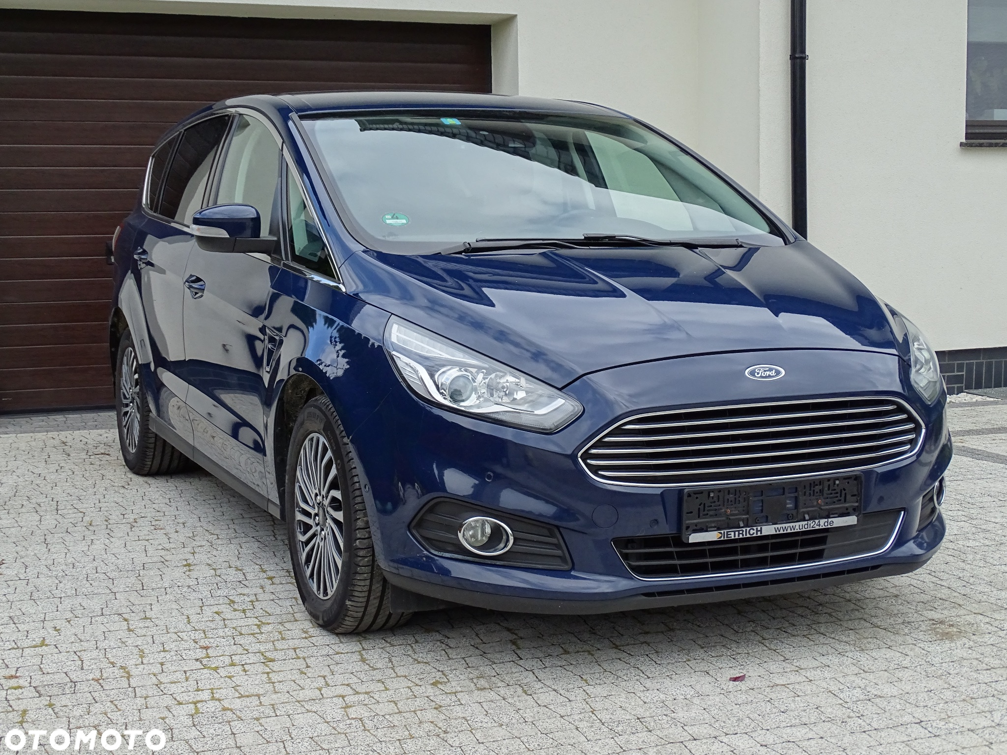 Ford S-Max 2.0 EcoBlue Titanium - 2