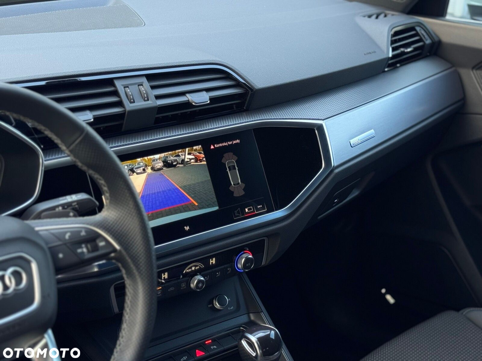 Audi Q3 Sportback - 12