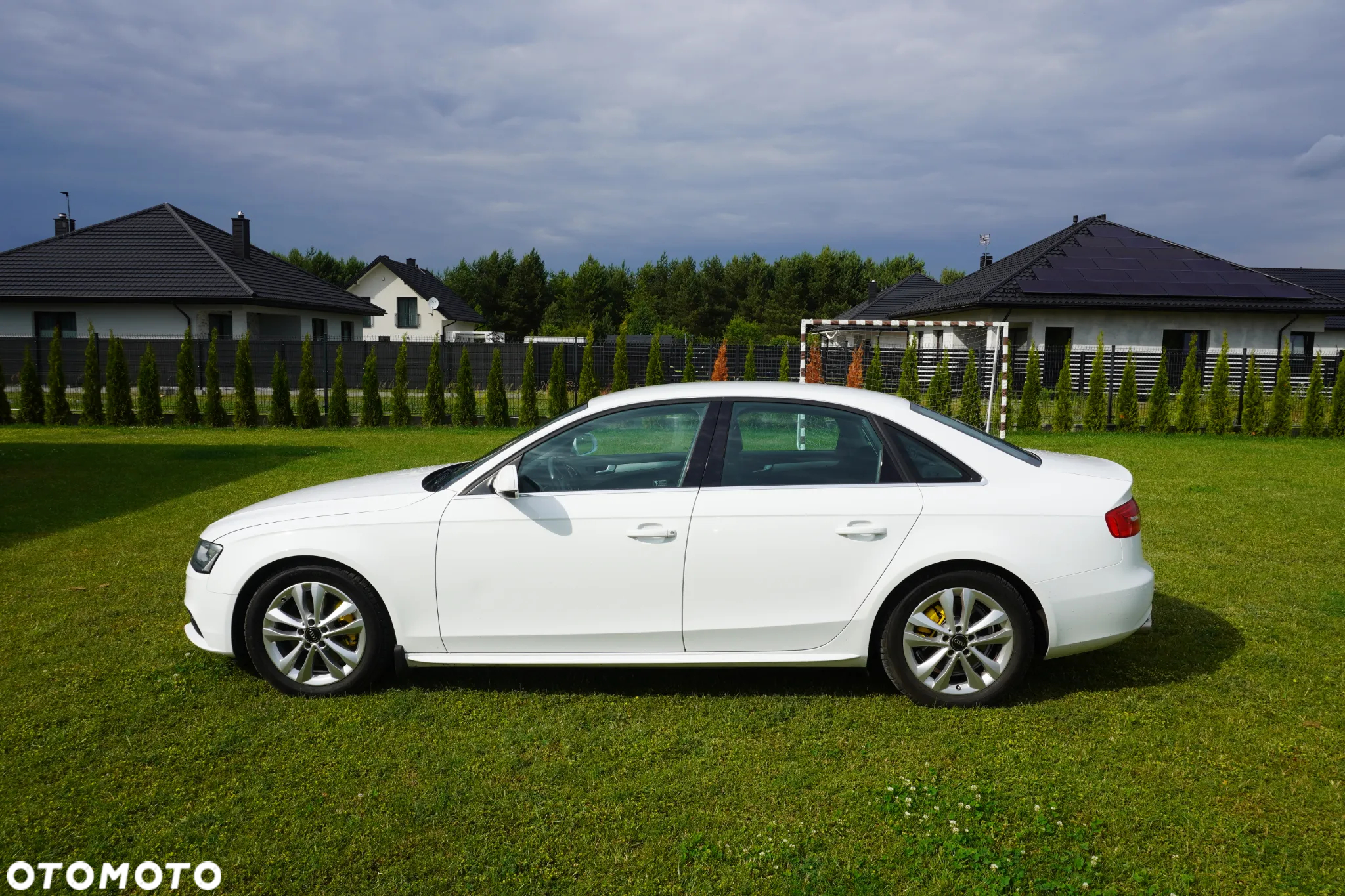 Audi A4 2.0 TDI ultra DPF Attraction - 12