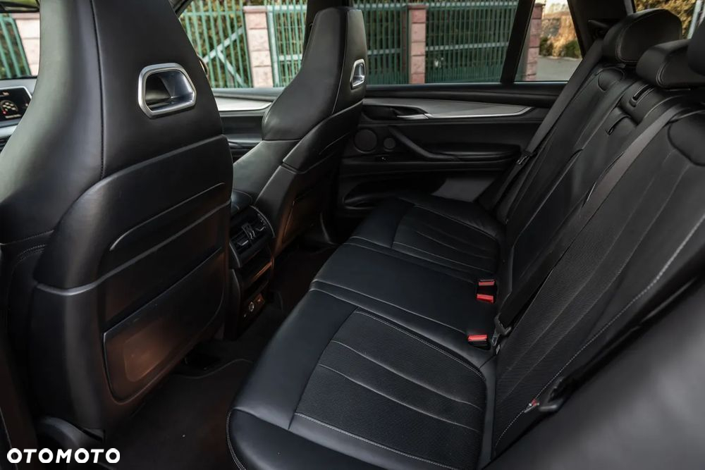 BMW X5 M Standard - 24