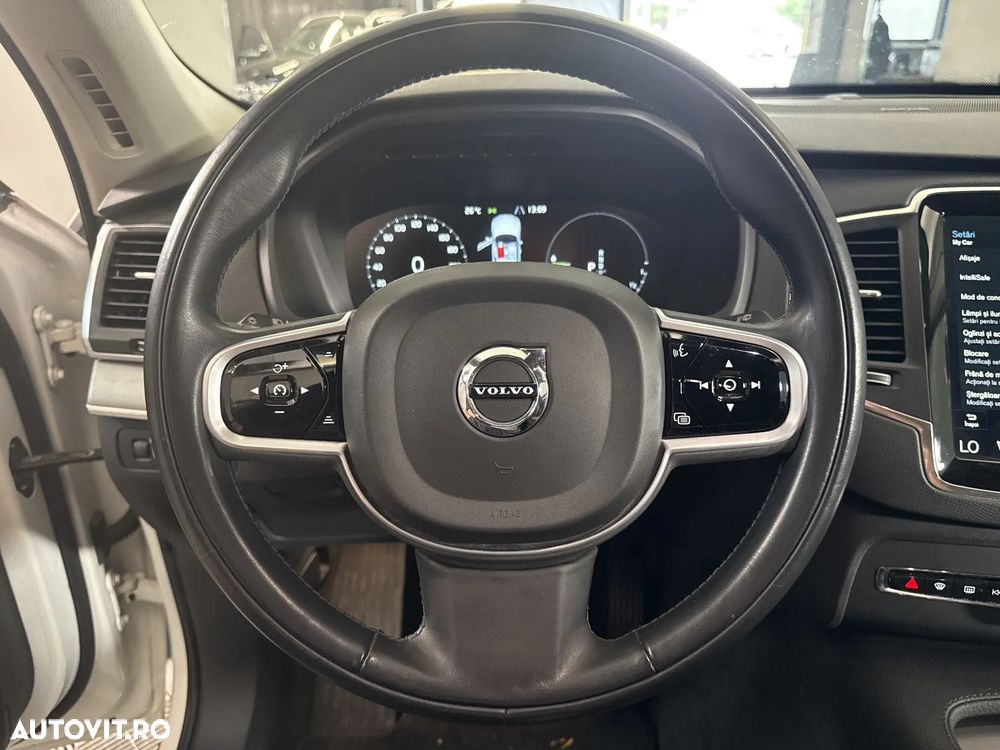Volvo XC 90 - 18
