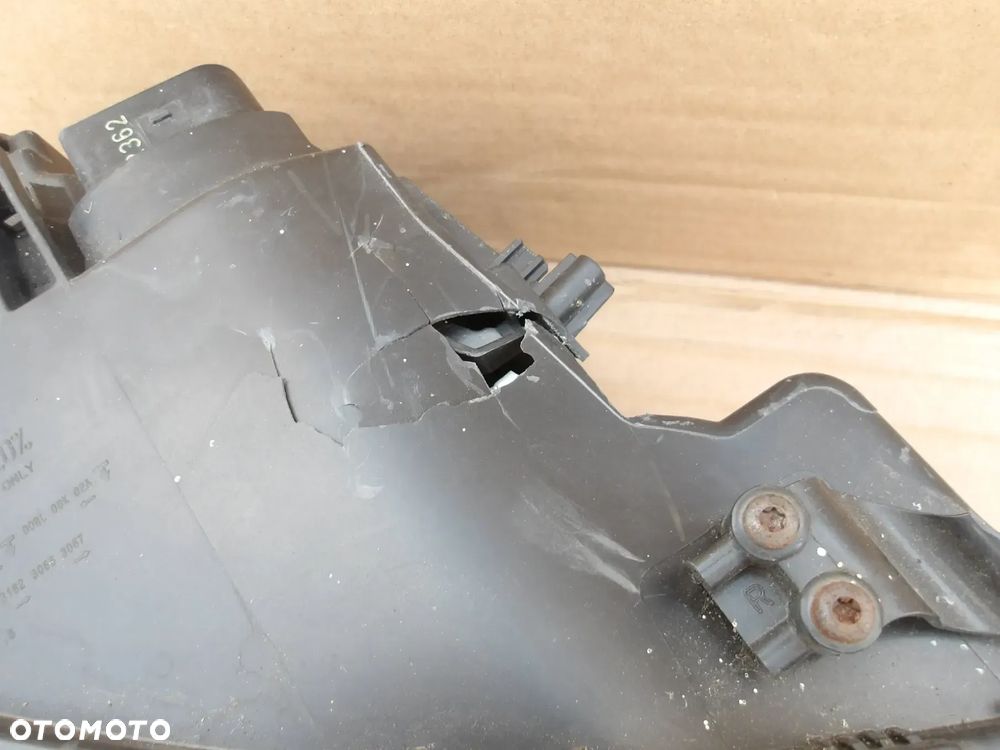 LAMPA PRAWY PRZOD BI XENON AUDI A4 B8 LIFT 8K0941006C - 4