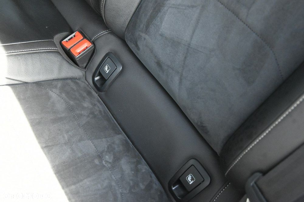 Volkswagen Arteon 2.0 TDI R-Line DSG - 27