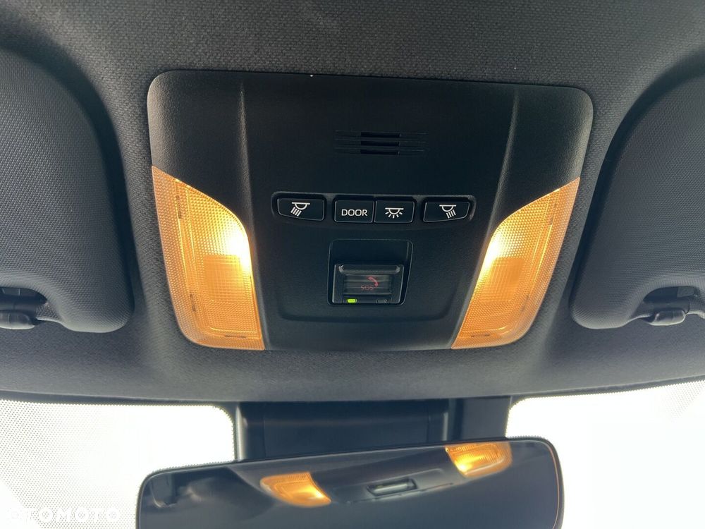 Toyota Corolla 1.8 Hybrid Comfort - 17