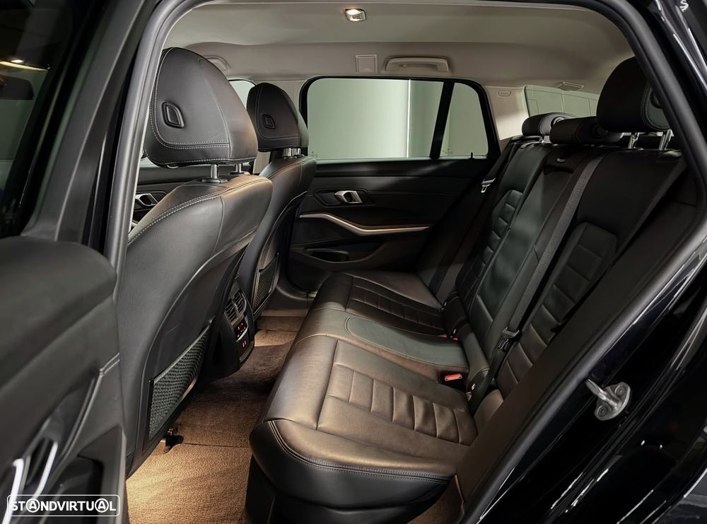 BMW 318 d Pack M Shadow Auto - 12