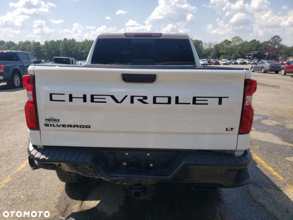 Chevrolet Silverado - 7