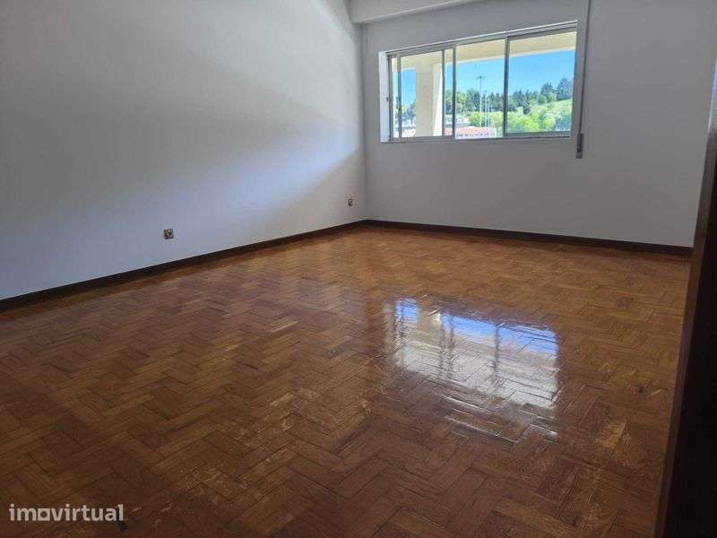 Apartamento T3 em Lamego - Grande imagem: 3/12