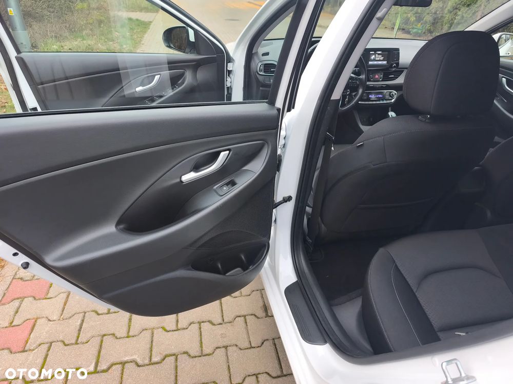 Hyundai i30 1.4 T-GDI Trend - 28