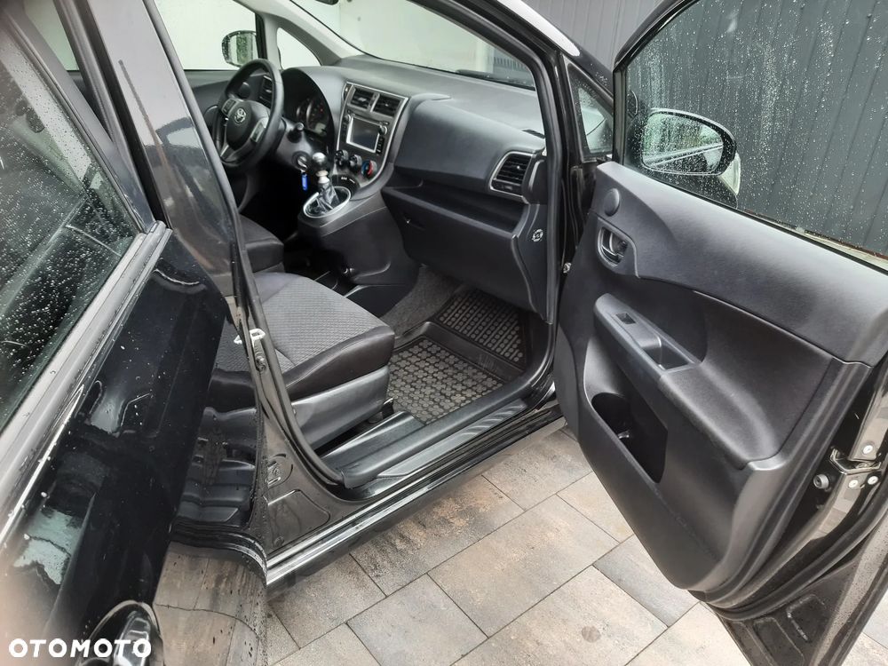 Toyota Verso S 1.4 D-4D Active - 11