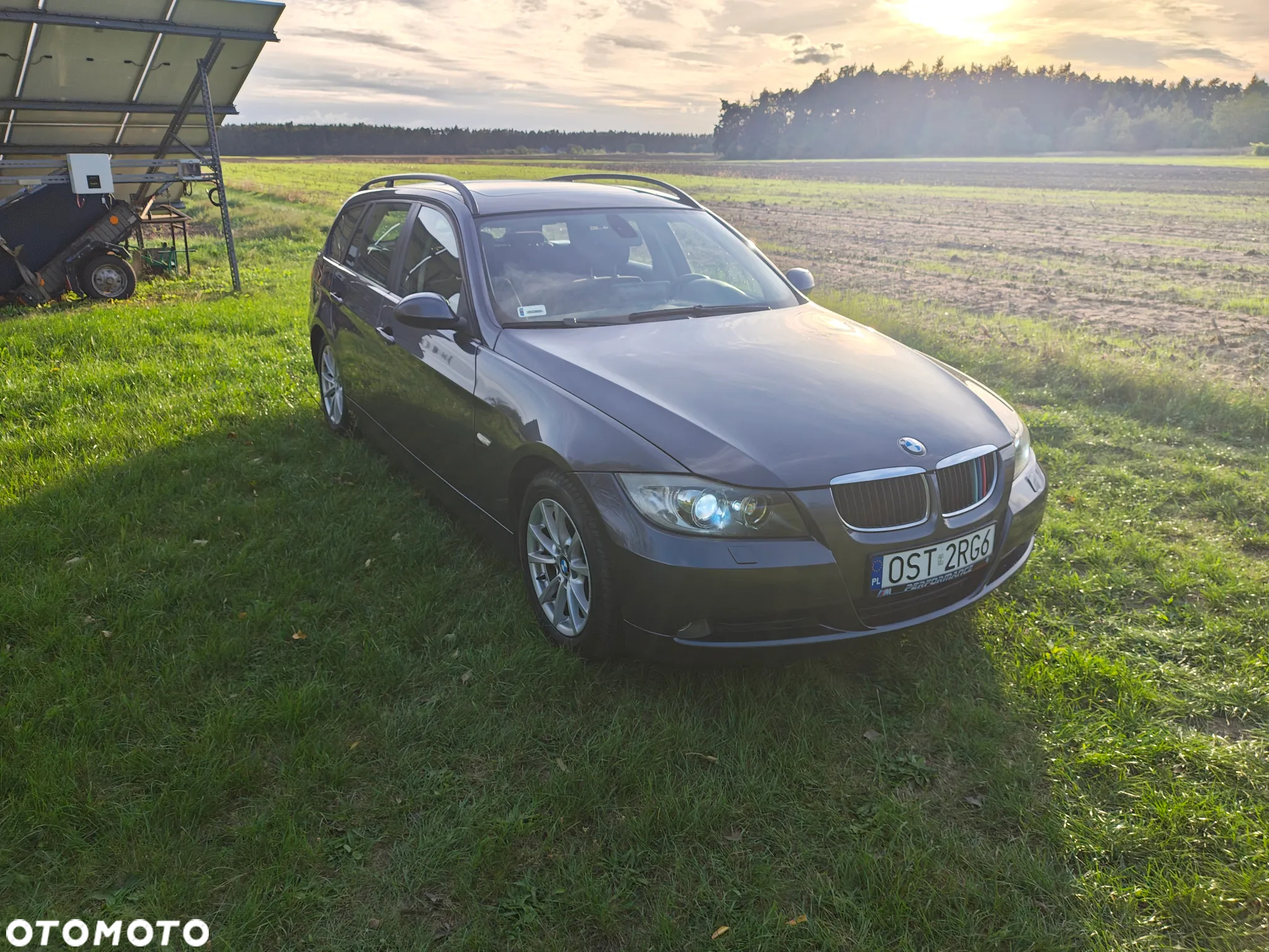 BMW Seria 3 320i Touring - 38