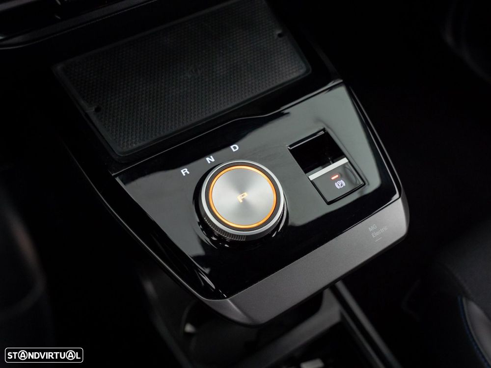 MG MG4 77 kWh Extended Range Luxury - 25