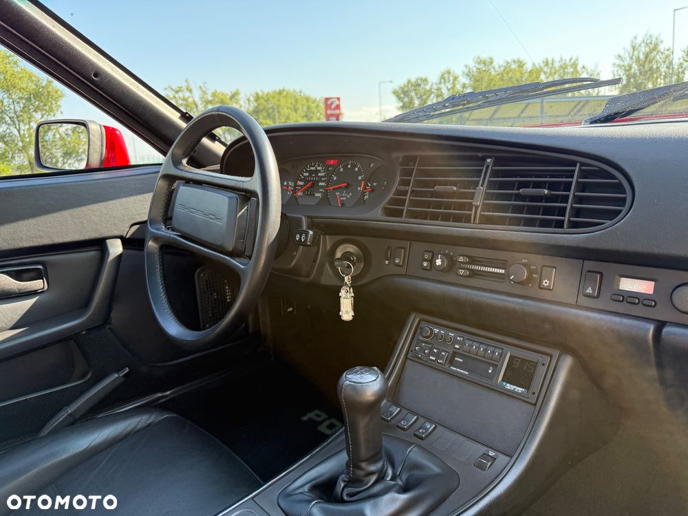 Porsche 944 - 16
