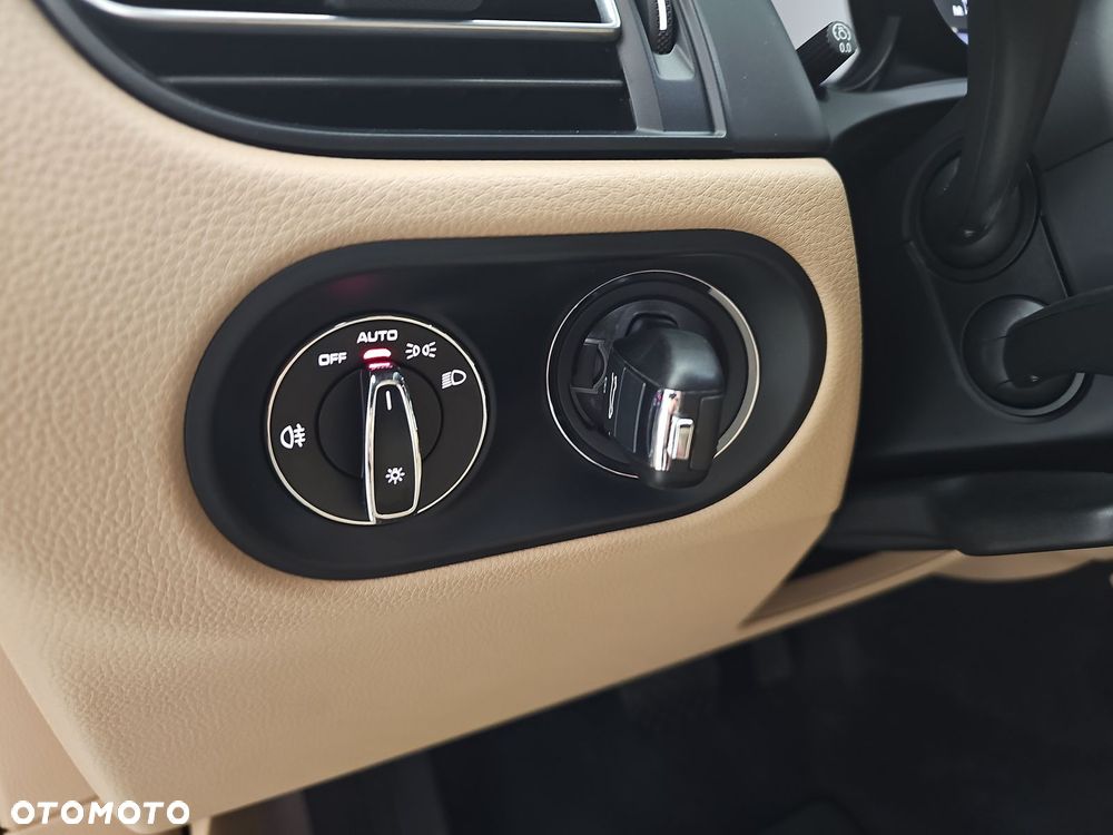 Porsche Macan Standard - 13
