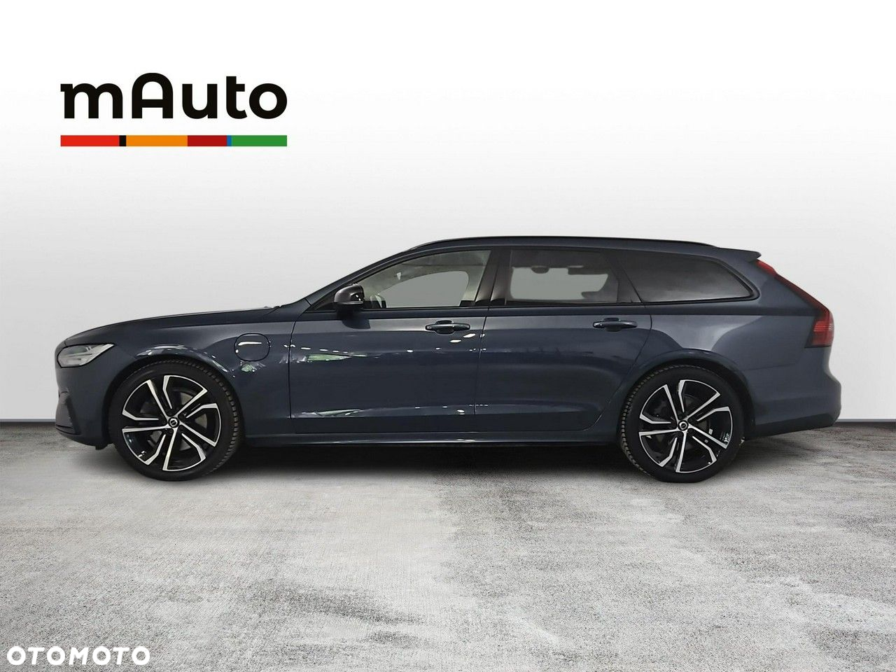Volvo V90 T8 AWD Plug-In Hybrid R-Design - 2