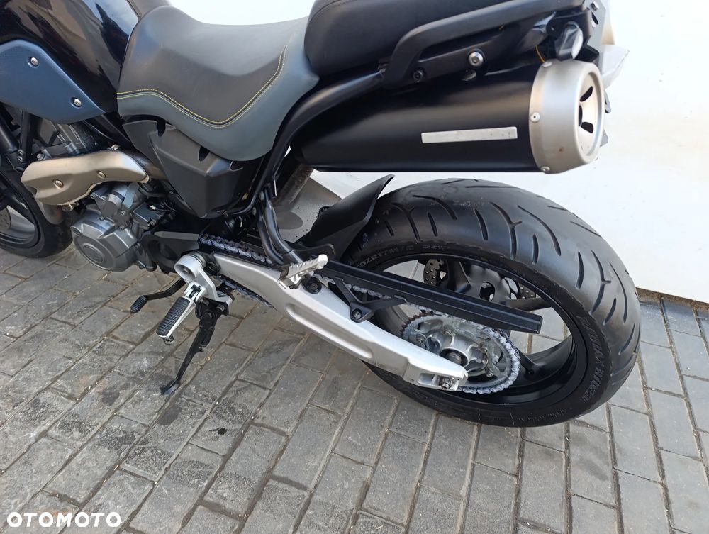 Yamaha MT - 17