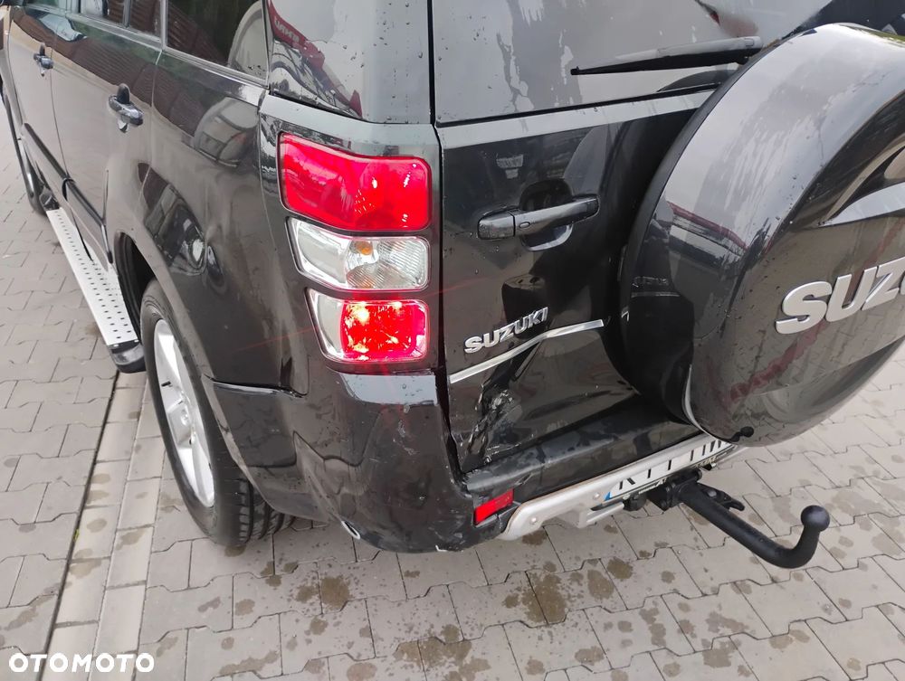 Suzuki Grand Vitara 1.9 DDiS Comfort + DPF Family - 34