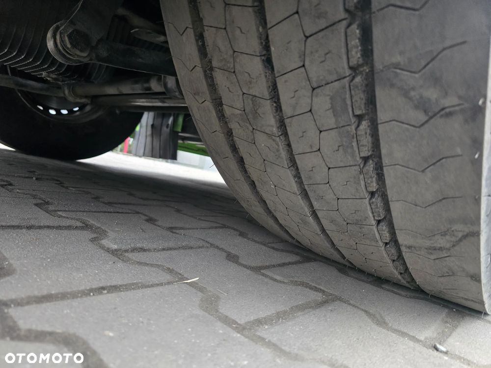 Iveco S-WAY 570 - 19