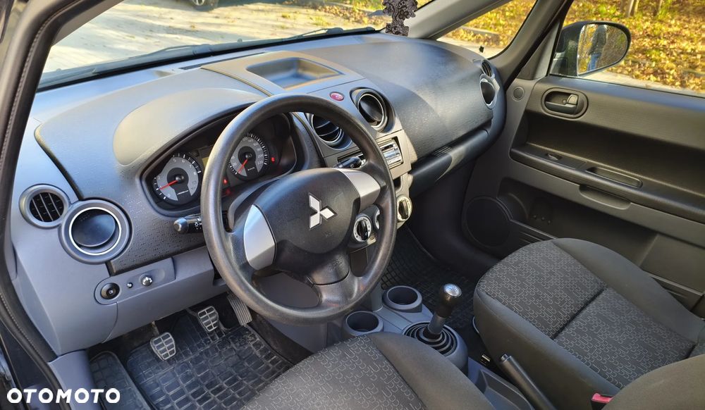 Mitsubishi Colt 1.3 Inform - 9